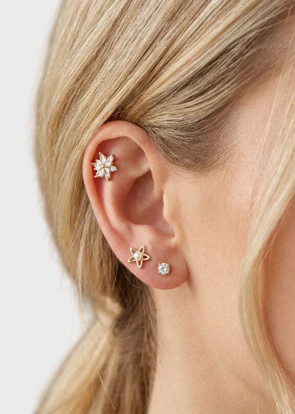 Orecchini in Metallo set da sei color oro con fiori e cristalli