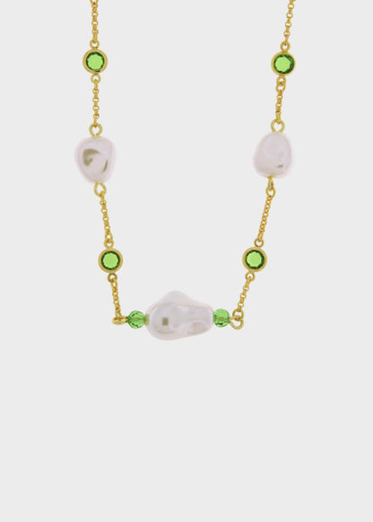 Collana in Metallo color oro con perle irregolari e pietre verdi