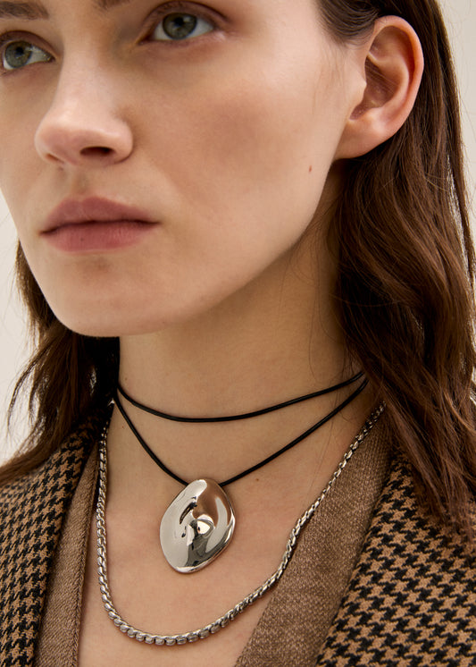 Shelly Rope Pendant Necklace