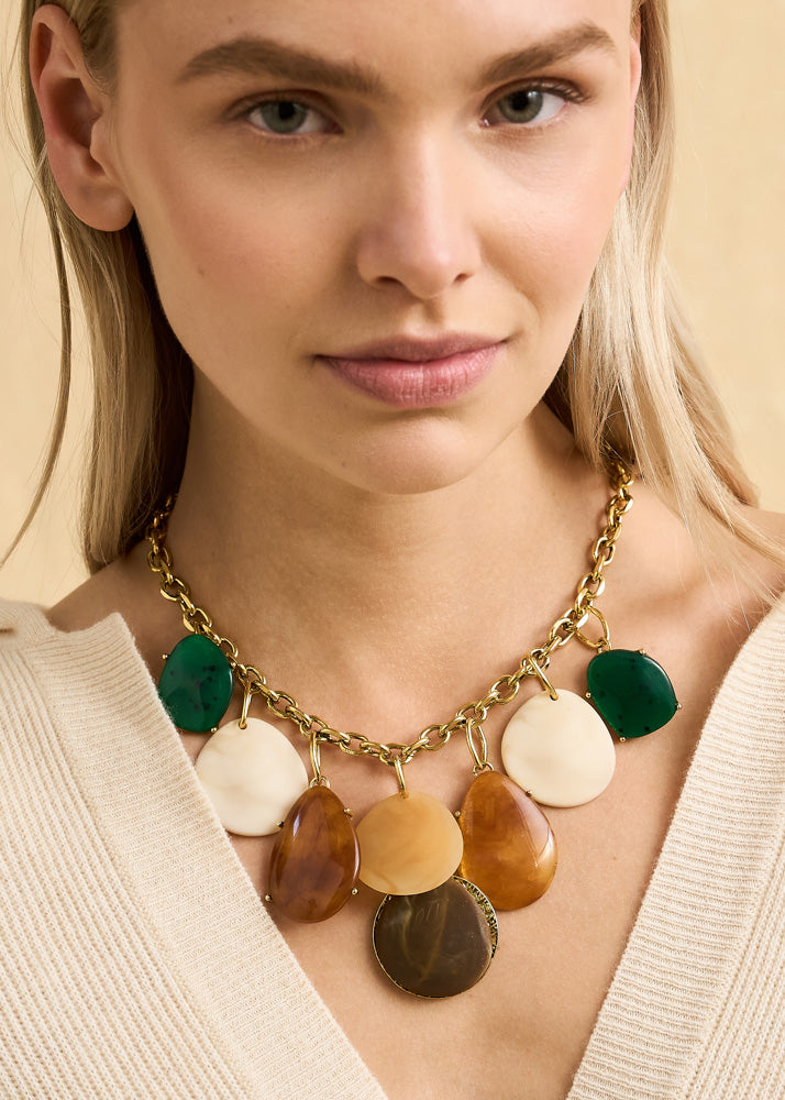 Collana pendenti resina marrone