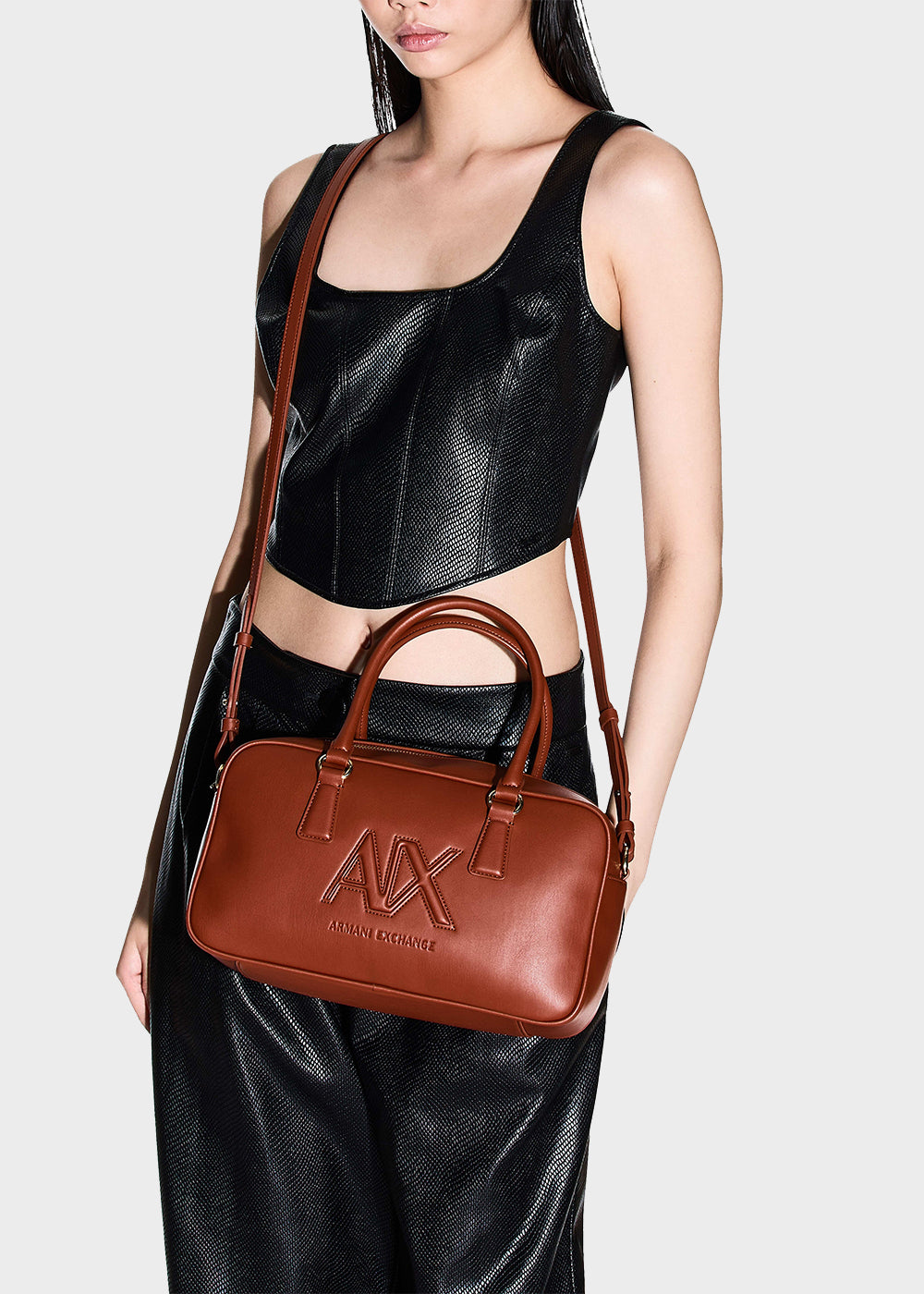 Bauletto a mano con tracolla Scarlett M