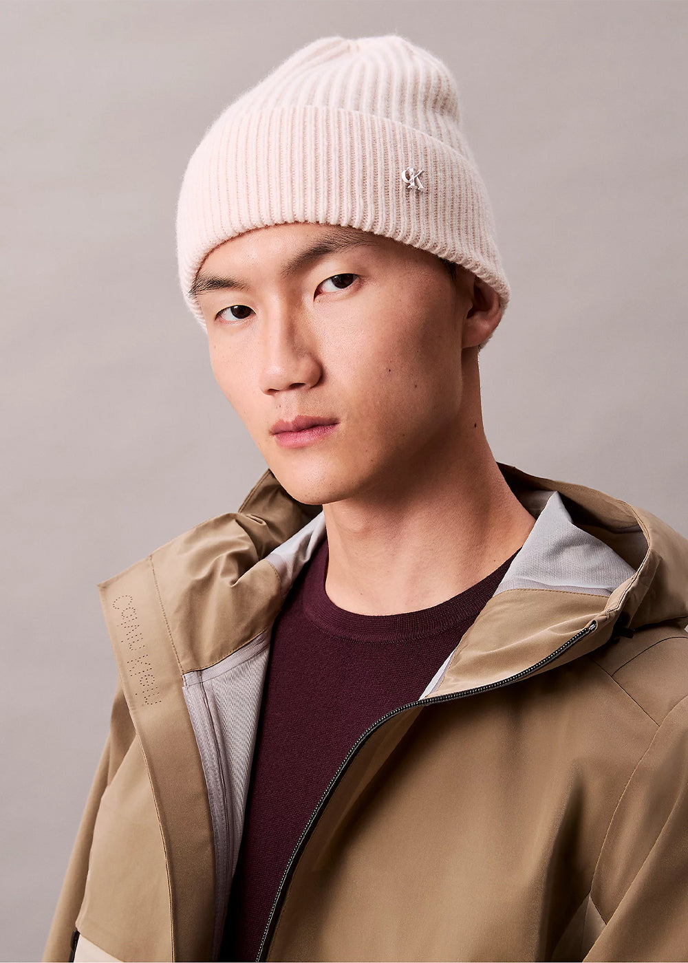 Berretto con logo in misto lana rosa