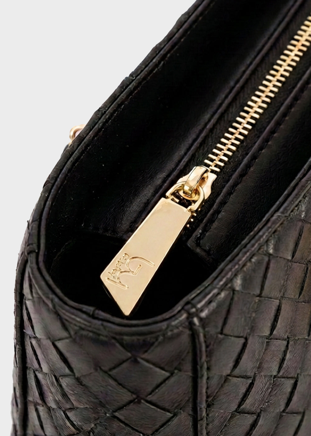 Borsa a spalla Desire con effetto intreccio-4