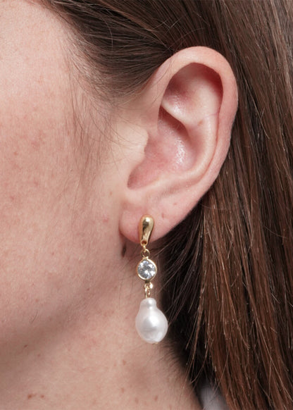 Orecchini in Metallo color oro con perla irregolare e pietra