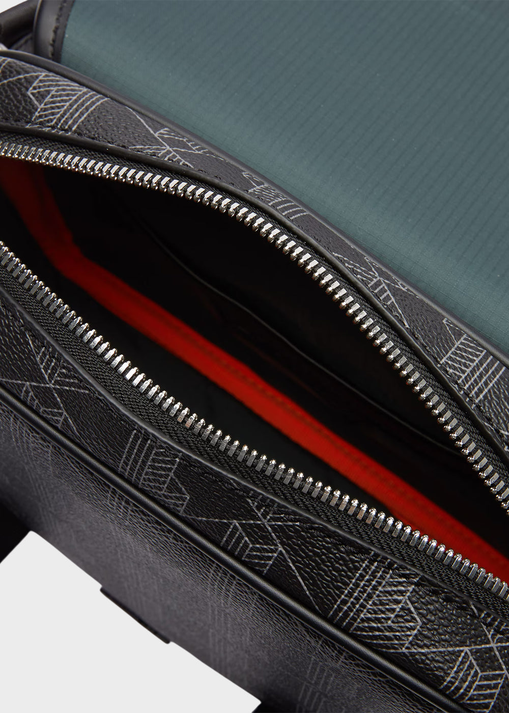 Borsa a tracolla The Blend con patta e doppio gancio monogram