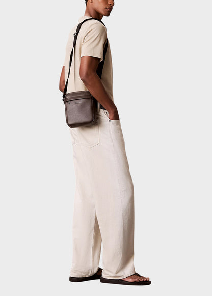 Borsello reporter micro martellato con zip